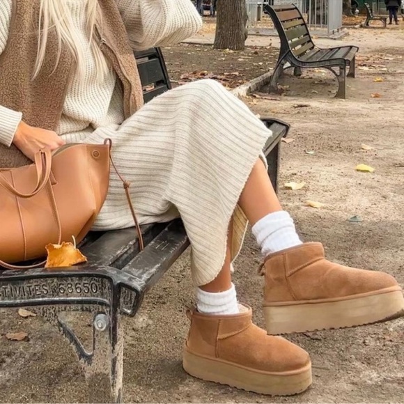 Ugg Classic Mini Platform Boot Sz 10